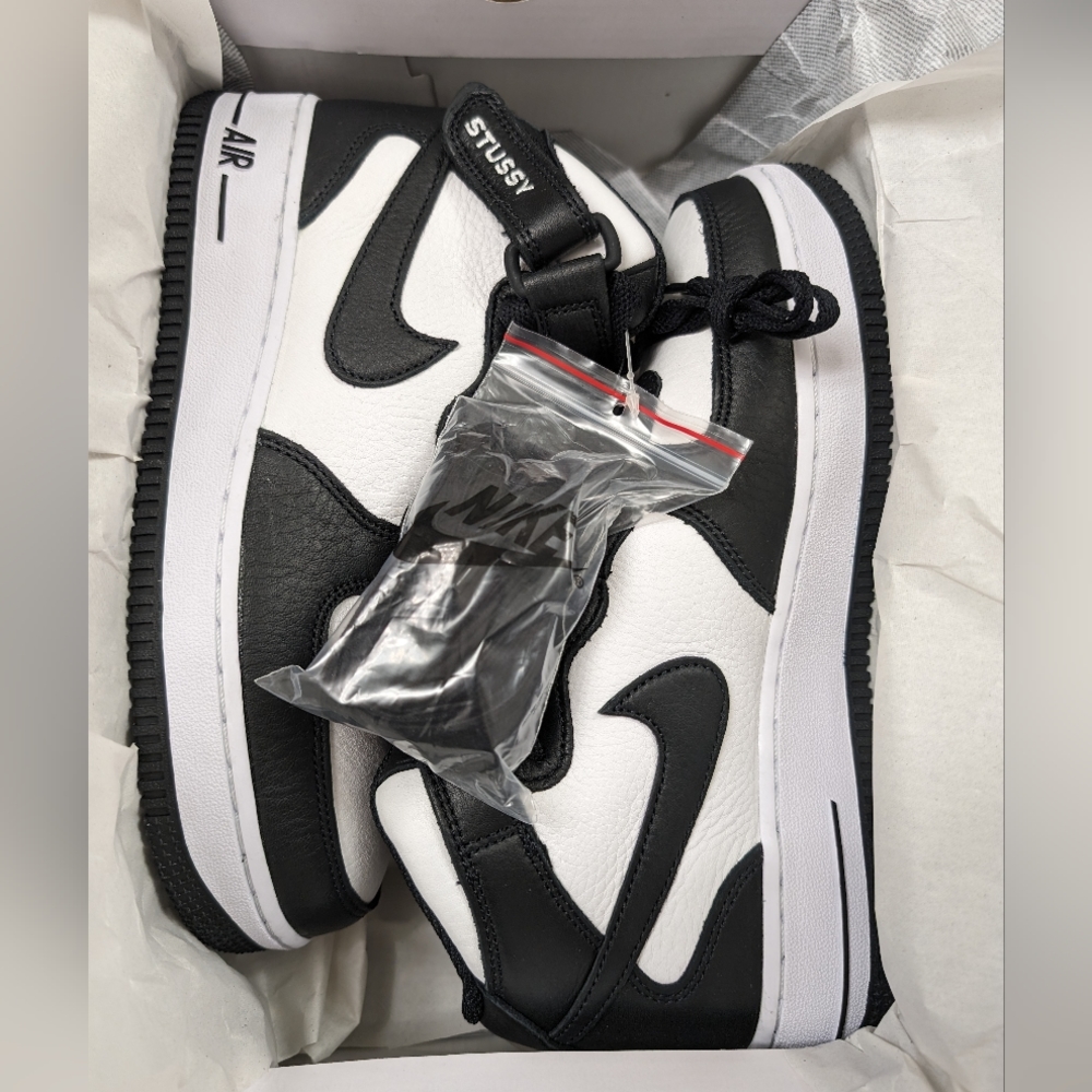 NIB Nike x Stussy Air Force 1 Mid - Size 6.5Y Women 8 - Picture 6 of 11